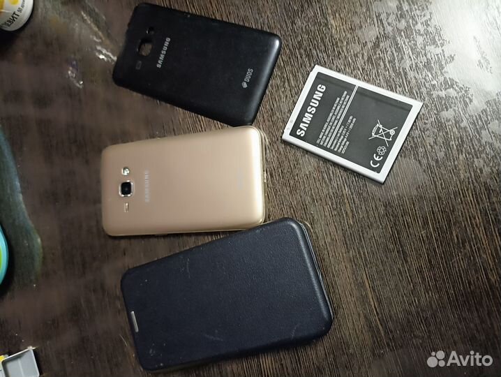 Samsung Galaxy J2 (2016), 8 ГБ