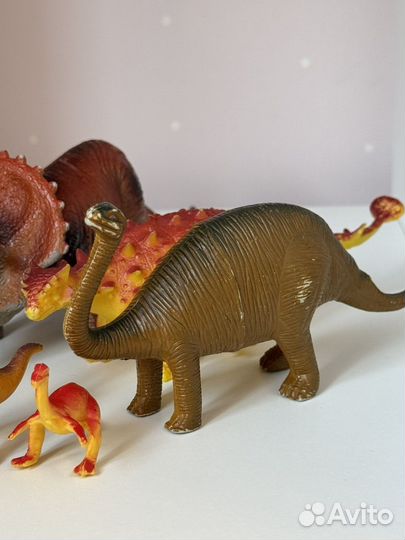 Фигурки динозавров пакетом, бу