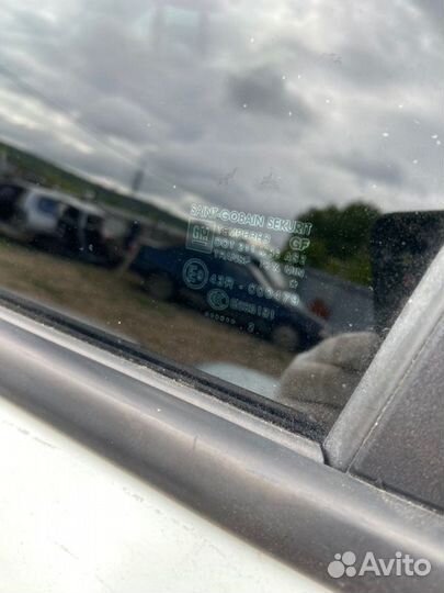 Стекло заднее левое Opel Meriva B A14XER 2012