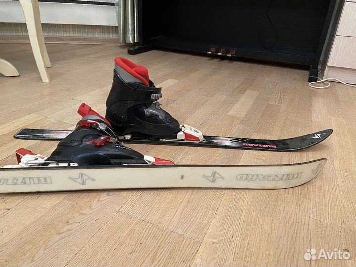 Горнолыжные ботинки и лыжи детские