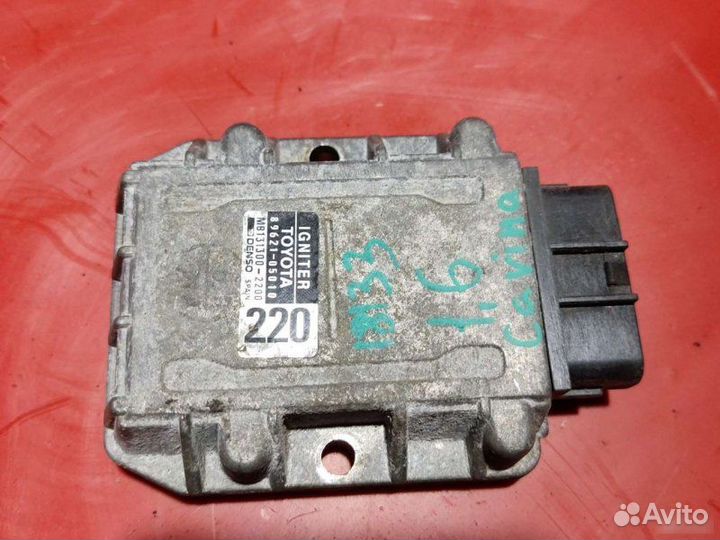 Коммутатор Toyota Carina E 1.6L