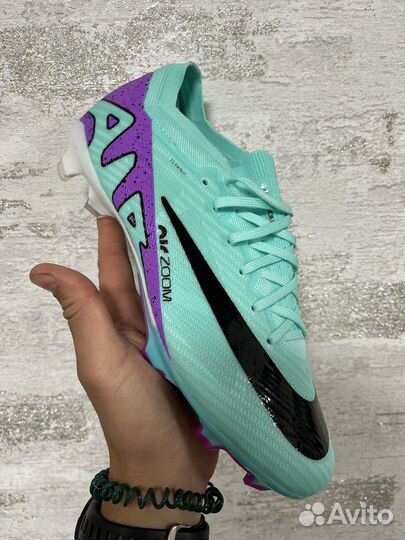 Футбольные бутсы