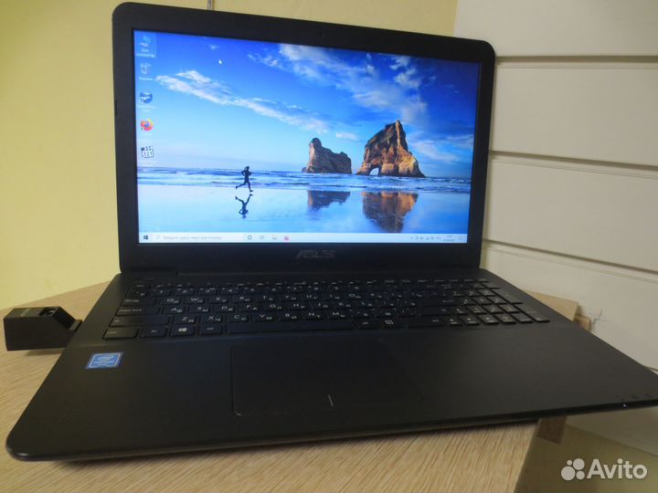 Ноутбук Asus X555S
