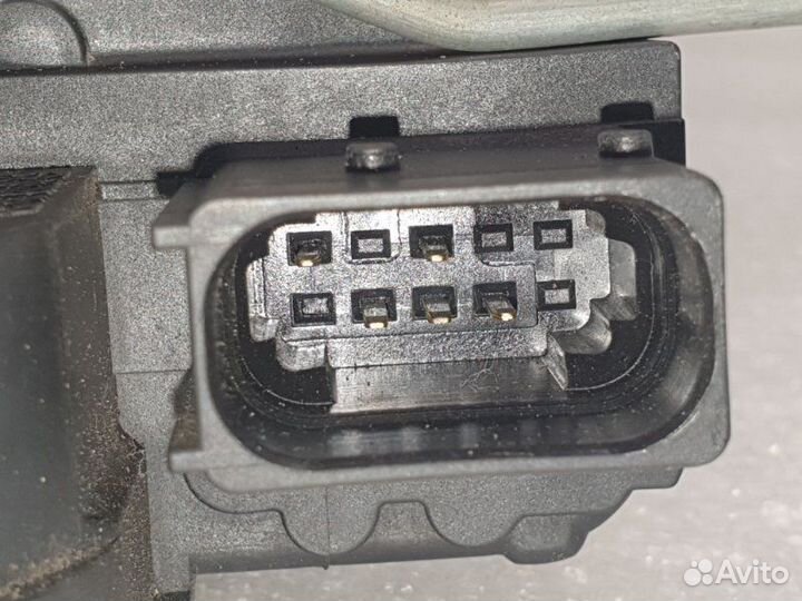 Замок двери задний правый Chevrolet Cruze 2013