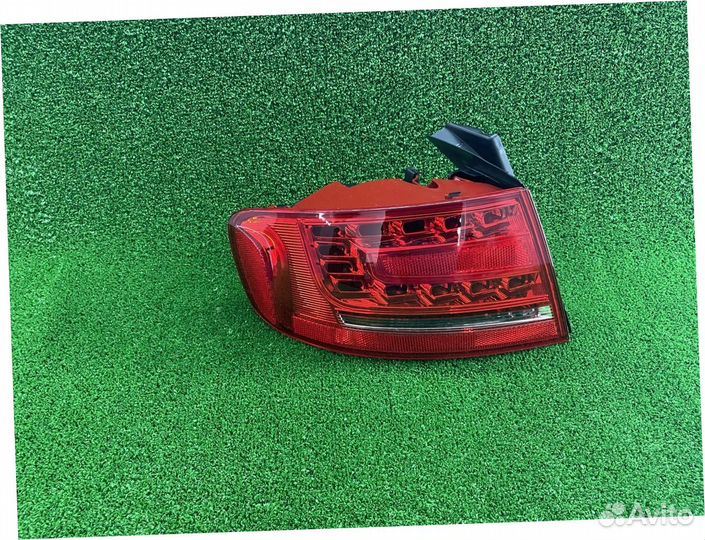 Фонарь левый Audi A4 2008-2011