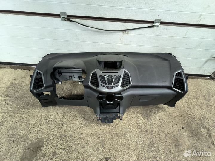 Торпедо Ford EcoSport II (2014—2018)