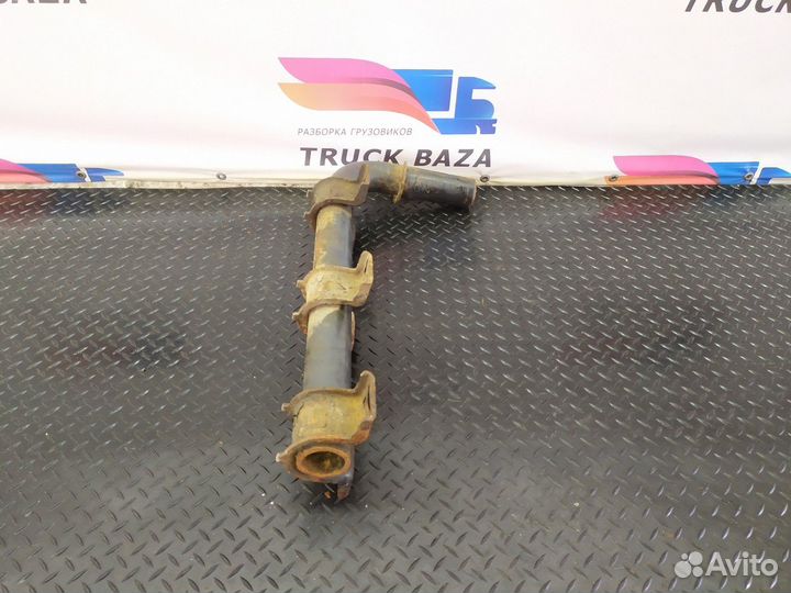 Кронштейн подножек нижний Iveco Stralis