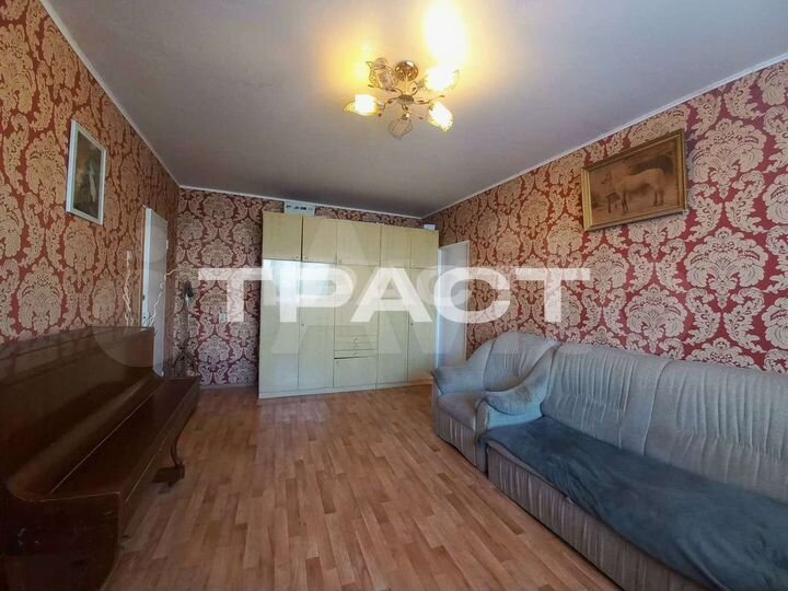 4-к. квартира, 82 м², 4/9 эт.