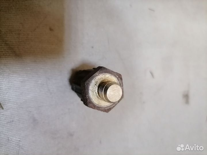 Датчик детонации Renault Logan 1,4 K7J 2005-2014