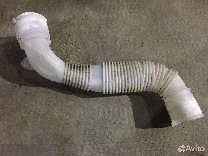 Горловина бачка омывателя Skoda Octavia A7