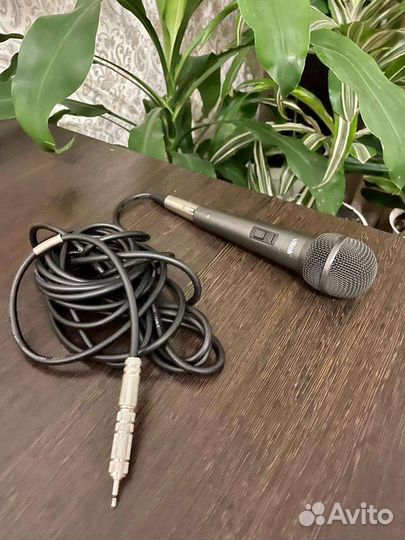 Микрофон для караоке проводной