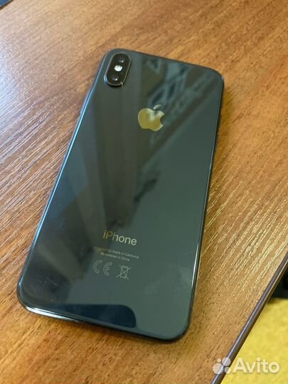 iPhone X, 64 ГБ