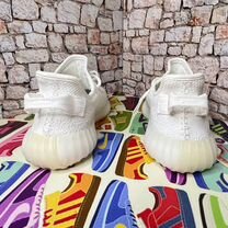 Кроссовки для бега adidas