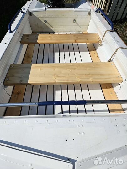 Лодка Обь М