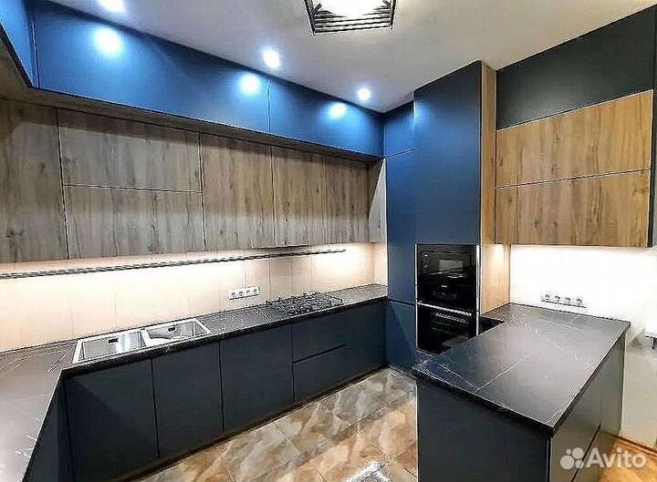 Кухня в потолок