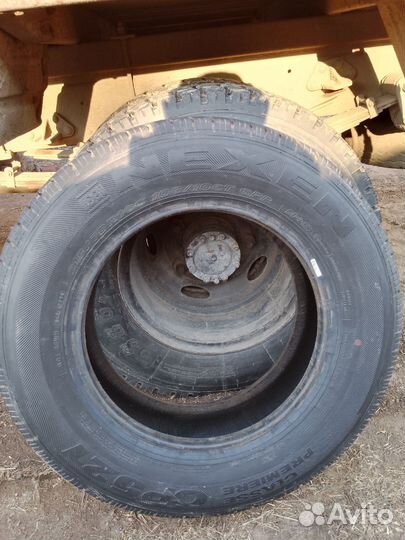 Резина 215/70/ R 16С, 108/106 Т