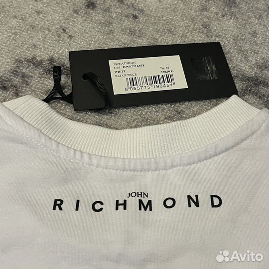 Новый свитшот с подплечниками Richmond