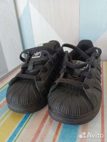 Кросовки adidas 23 на широкую ногу