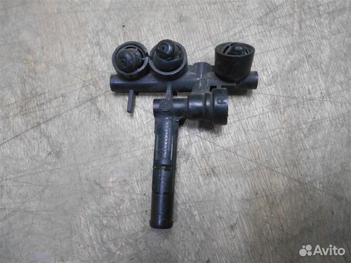 Форсунка омывателя фары от Mercedes Benz W220 S-C