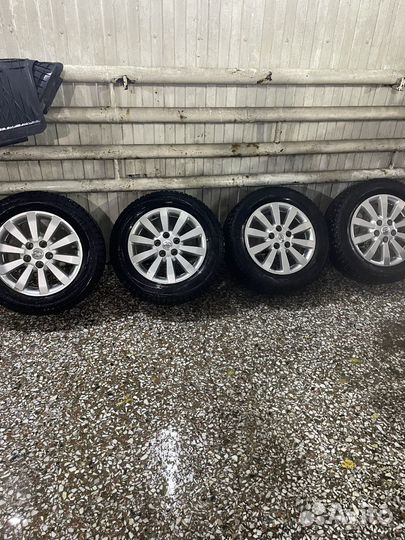 R16 Continental ContiPremiumContact 215/60, PCD 5x114.3 DIA 60.1