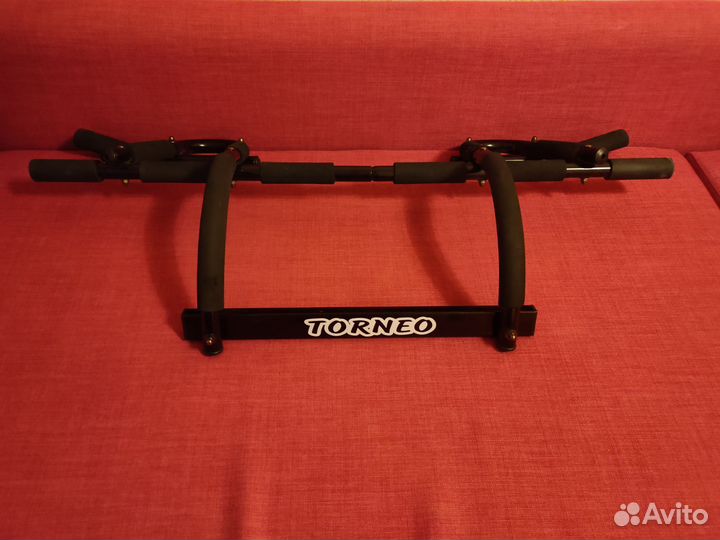 Турник в дверной проем Torneo