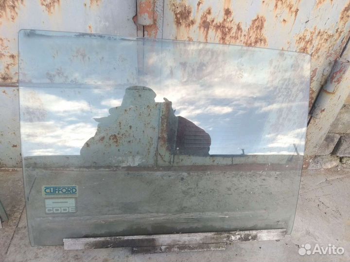 Мерседес 126 стекла