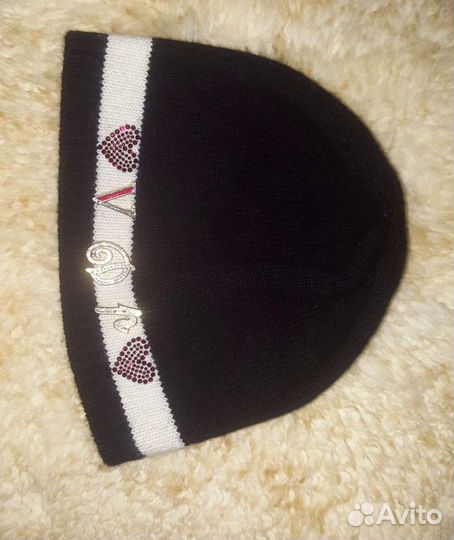 Женская шапка