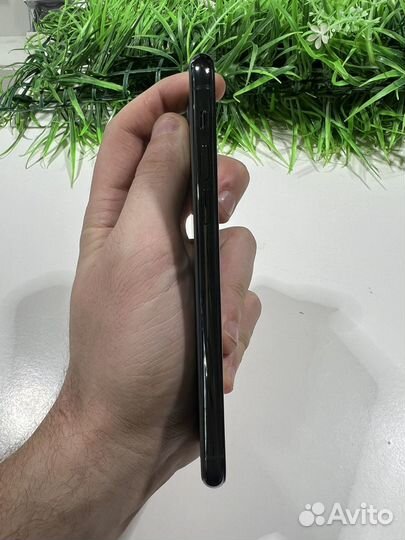 iPhone 11 Pro, 64 ГБ
