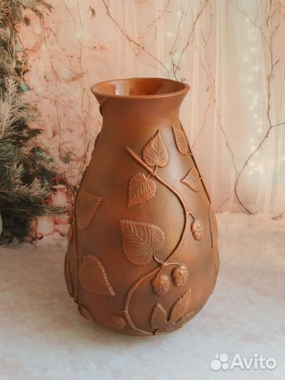 Керамическая ваза для цветов