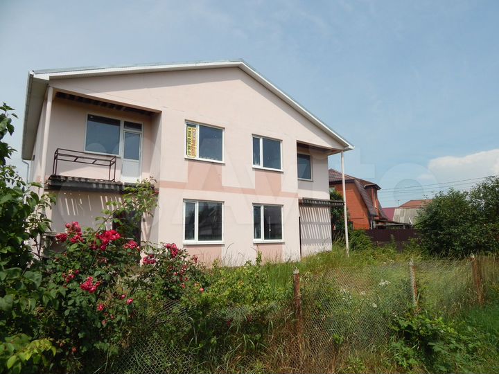 Дом 241 м² на участке 6,6 сот.