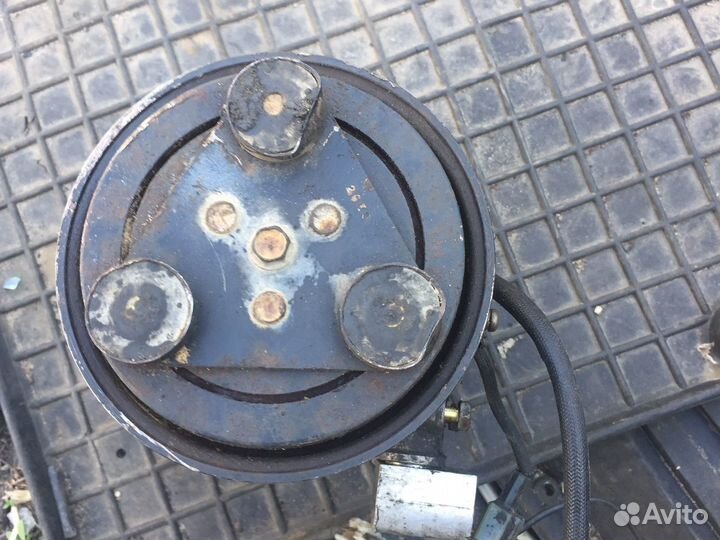 Компрессор кондиционера Мазда Демио 1