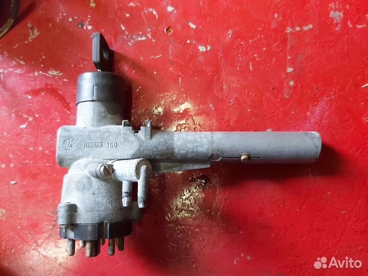 Замок зажигания Mercedes Bus 207D-410 1981-1995