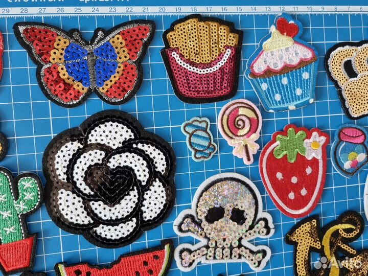 Нашивки-наклейки на одежду, рюкзак, телефон и т.п