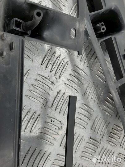 Дождевик (жабо) для Skoda Octavia 1U 1U0819403CB41