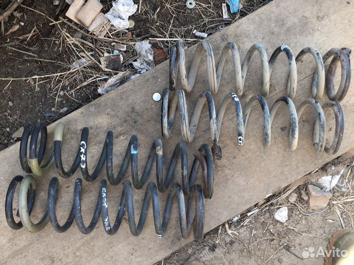 Пружина задняя Мазда сх-7