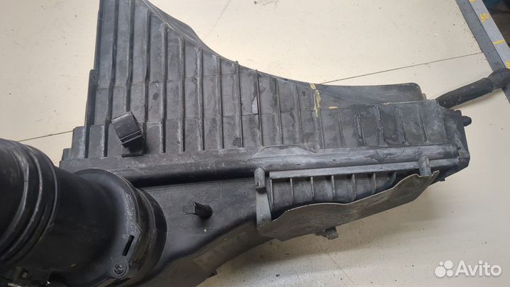 Корпус воздушного фильтра Volkswagen Touareg, 2009