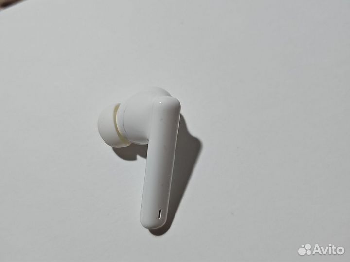 Левое ушко для наушников honor Earbuds 2 lite Б/У