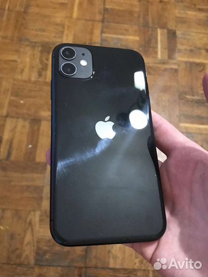 Телефон iPhone 11