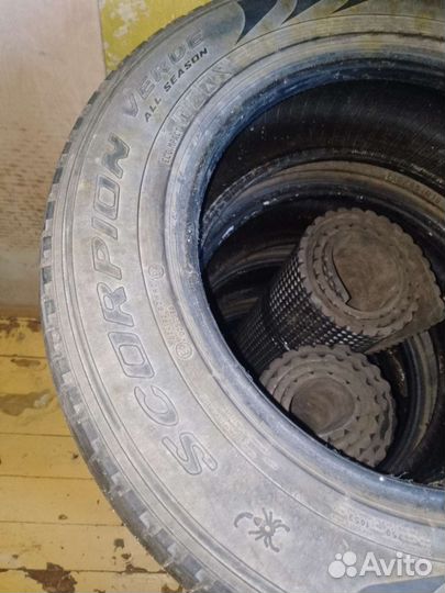 Pirelli Scorpion 215/65 R16