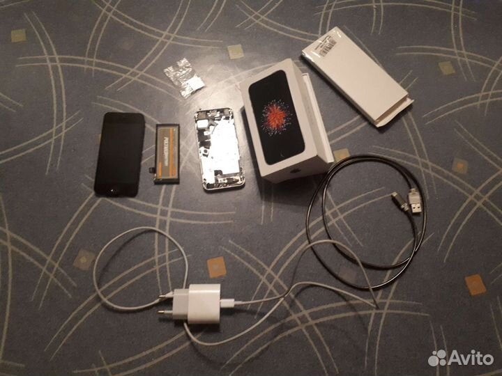 iPhone SE, 32 ГБ
