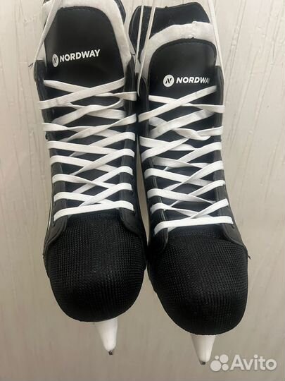 Коньки хоккейные, размер 39