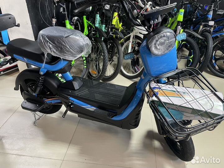 Электроскутер-электровелосипед новый 600w