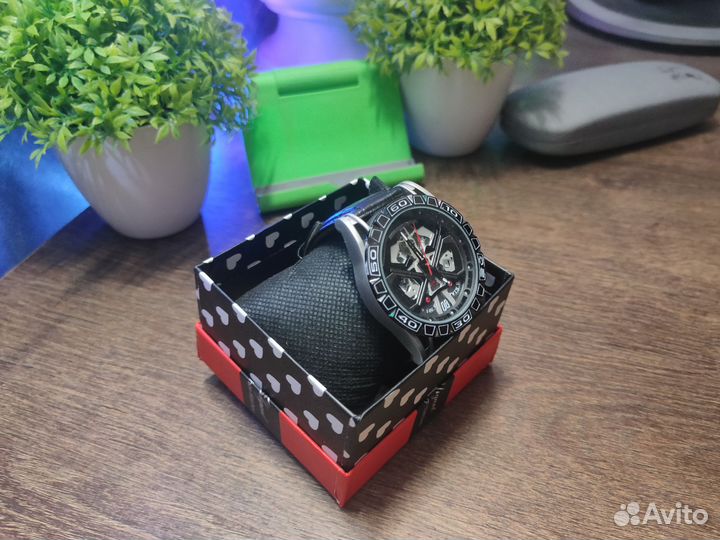 Часы Roger Dubuis Excalibur Huracan