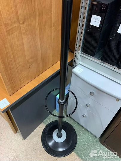 Вешалка напольная