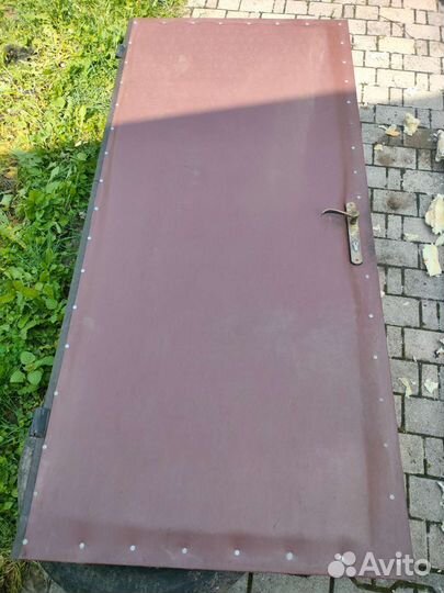 Металлическая дверь б.у. сварная