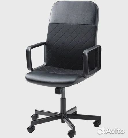 Офисное кресло