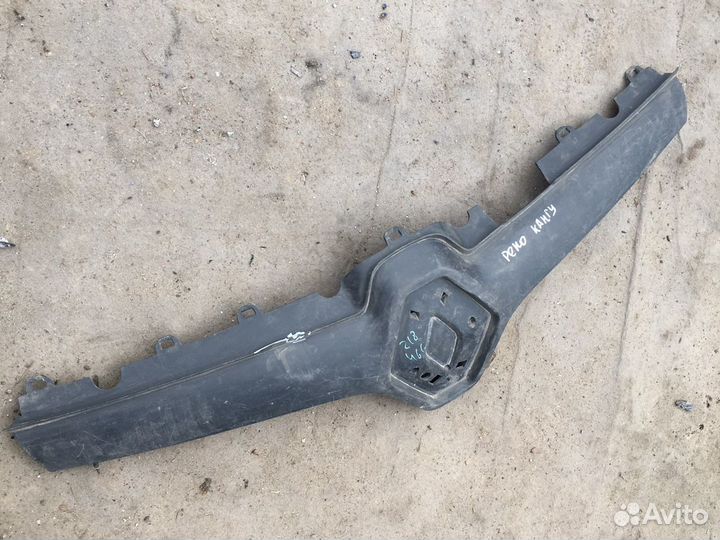 Решетка радиатора Рено Кангу 2