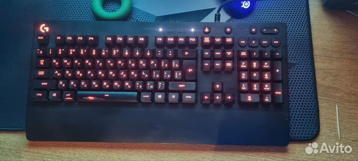 Игровая клавиатура с подсветкой