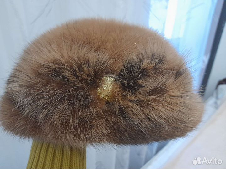 Берет женский норковый