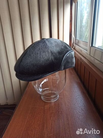 Меховая мужская шапка